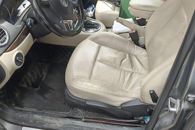 Used Volkswagen Lavida 2011 1.6L Automatic Pinxuan Edition Left Front Seat