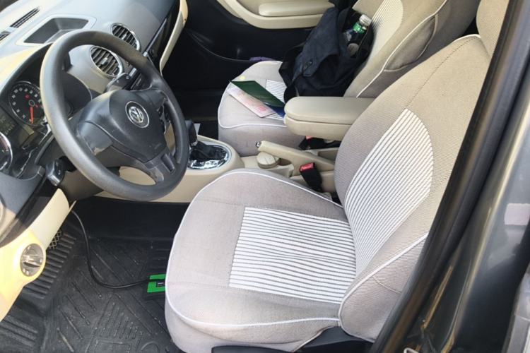 Used Volkswagen Lavida 2011 1.6L Automatic Premium Edition Left Front Seat