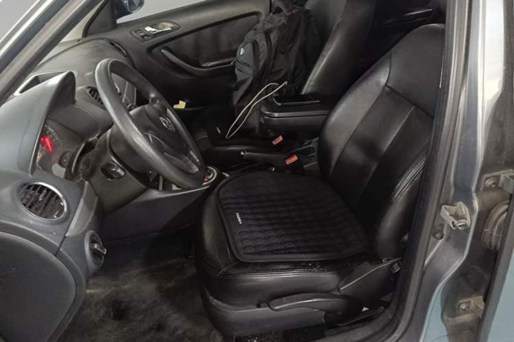 Used Volkswagen Lavida 2011 1.4 TSI DSG Prestige Edition Left Front Seat