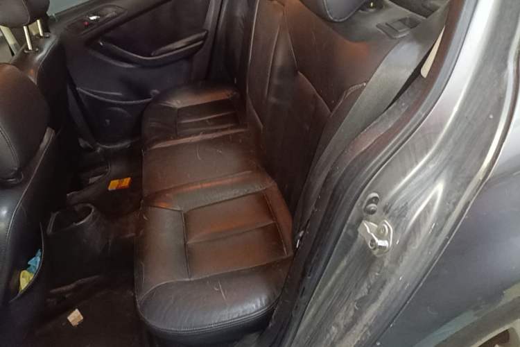 Used Volkswagen Lavida 2011 1.4 TSI DSG Prestige Edition Left Rear Seat