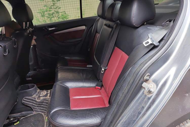 Used Volkswagen Lavida 2011 1.4 TSI DSG Prestige Edition Left Rear Seat