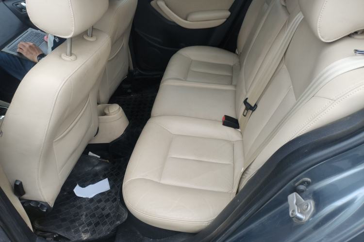 Used Volkswagen Lavida 2011 1.6L Automatic Premium Edition Left Rear Seat