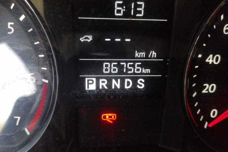 Used Volkswagen Lavida 2011 1.6L Automatic Premium Edition Odometer Close Up