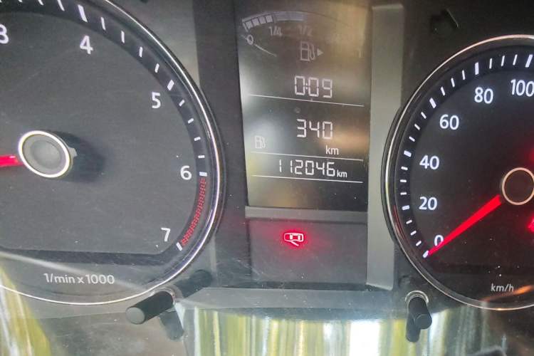 Used Volkswagen Lavida 2011 1.6L Manual - Premium Edition Odometer Close Up