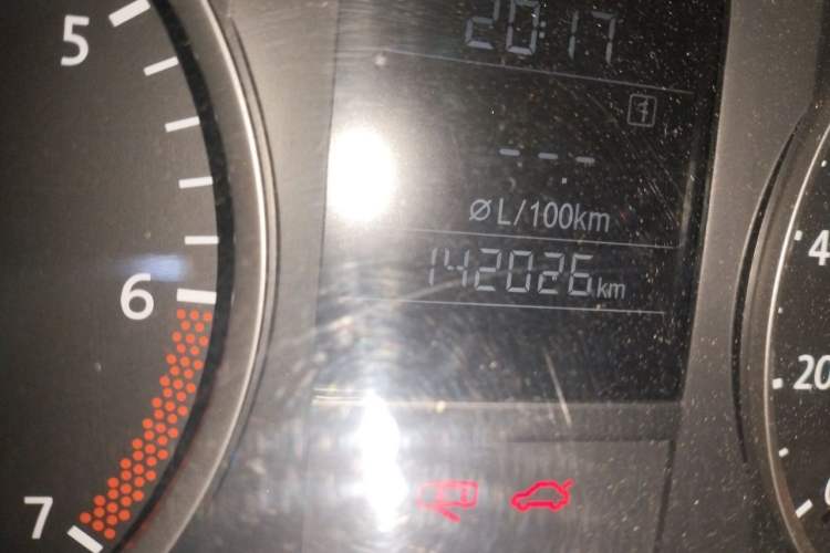 Used Volkswagen Lavida 2011 1.6L Manual Joy Version Odometer Close Up