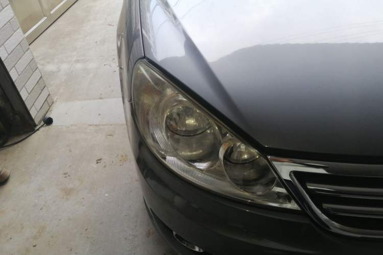 Used Volkswagen Lavida 2011 1.6L Automatic Premium Edition Right Front Headlight