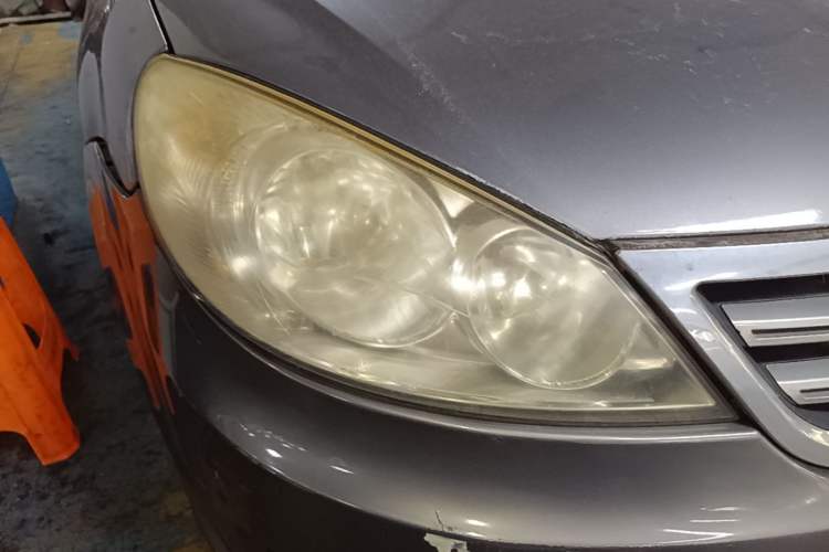 Used Volkswagen Lavida 2011 1.4 TSI DSG Prestige Edition Right Front Headlight