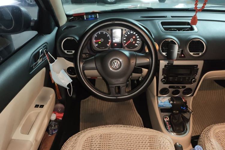 Used Volkswagen Lavida 2011 1.6L Automatic PinYou Edition Steering Wheel