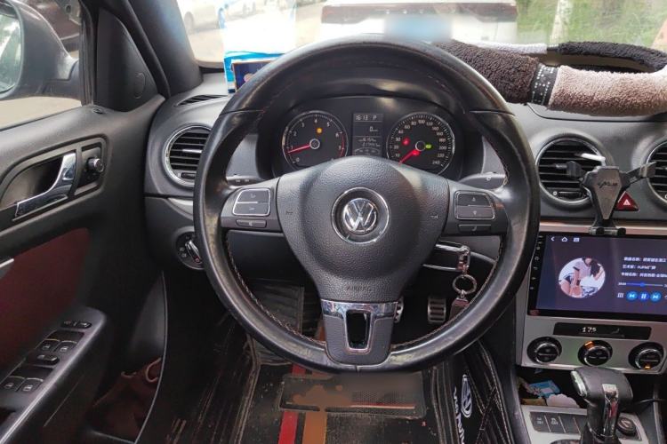 Used Volkswagen Lavida 2011 1.4 TSI DSG Prestige Edition Steering Wheel