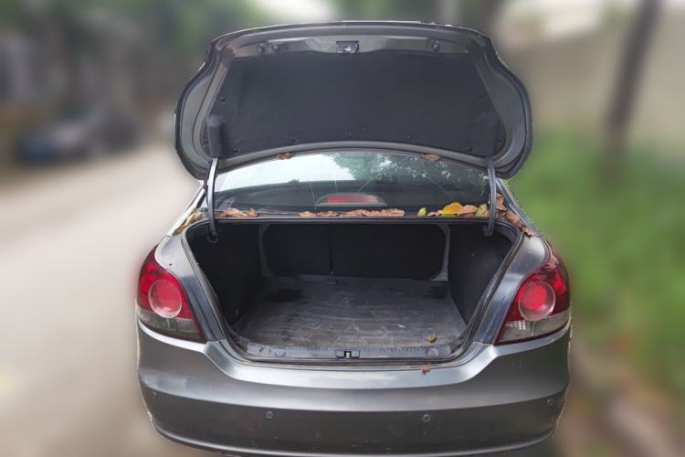 Used Volkswagen Lavida 2011 1.4 TSI DSG Prestige Edition Trunk