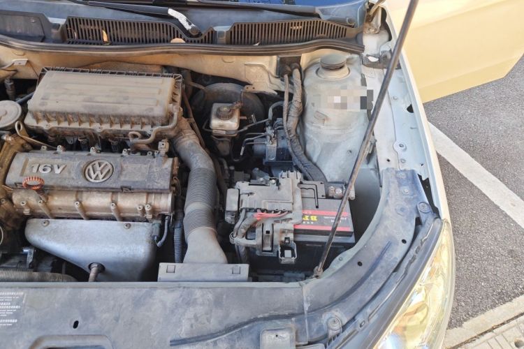 Used Volkswagen Lavida 2011 1.6L Automatic PinYou Edition Engine Bay Left