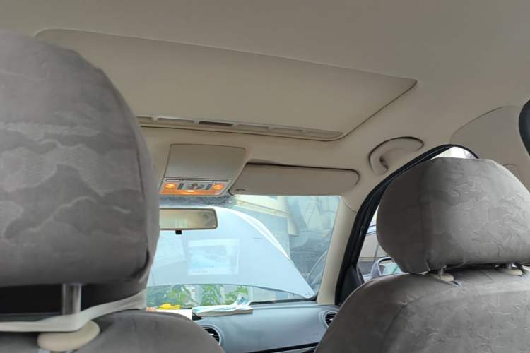 Used Volkswagen Lavida 2011 1.6L Automatic Premium Edition Headliner