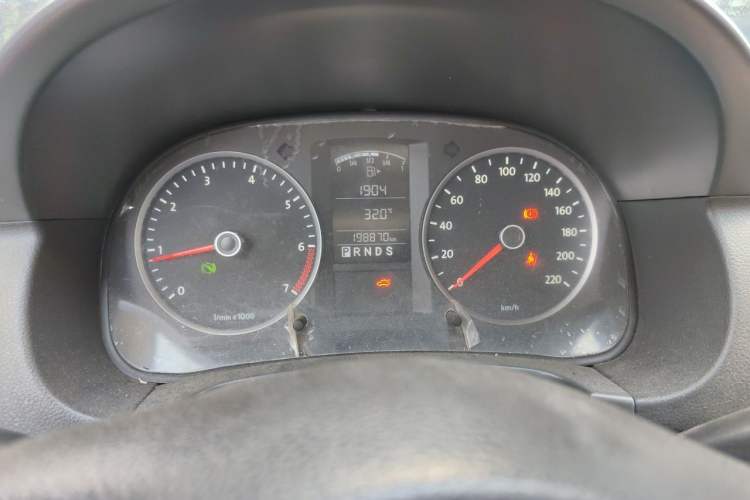 Used Volkswagen Lavida 2011 1.6L Automatic PinYou Edition Instrument Cluster