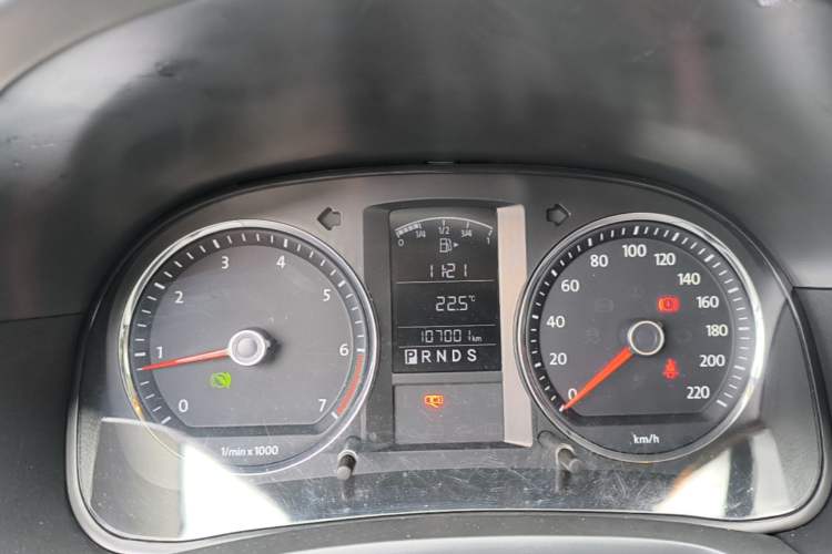 Used Volkswagen Lavida 2011 1.6L Automatic Premium Edition Instrument Cluster