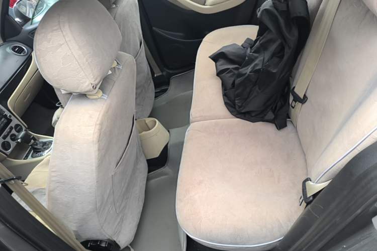 Used Volkswagen Lavida 2011 1.6L Automatic Premium Edition Left Rear Seat