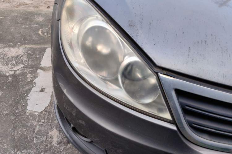 Used Volkswagen Lavida 2011 1.6L Automatic PinYou Edition Right Front Headlight