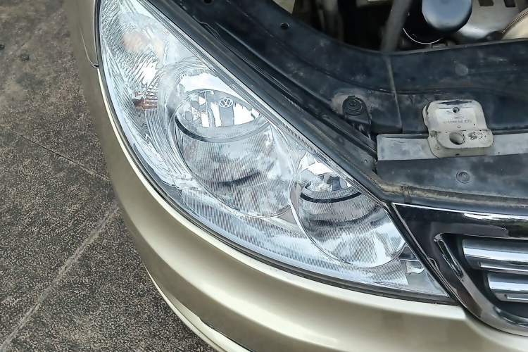 Used Volkswagen Lavida 2011 1.4 TSI DSG Prestige Edition Right Front Headlight