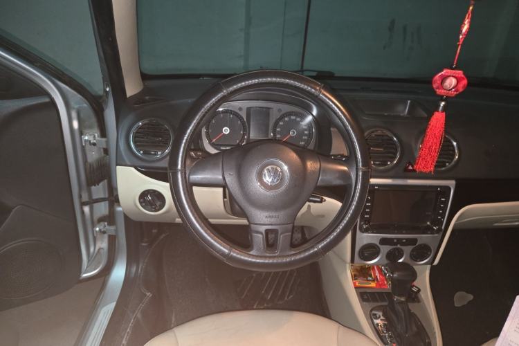 Used Volkswagen Lavida 2011 1.6L Automatic Premium Edition Steering Wheel