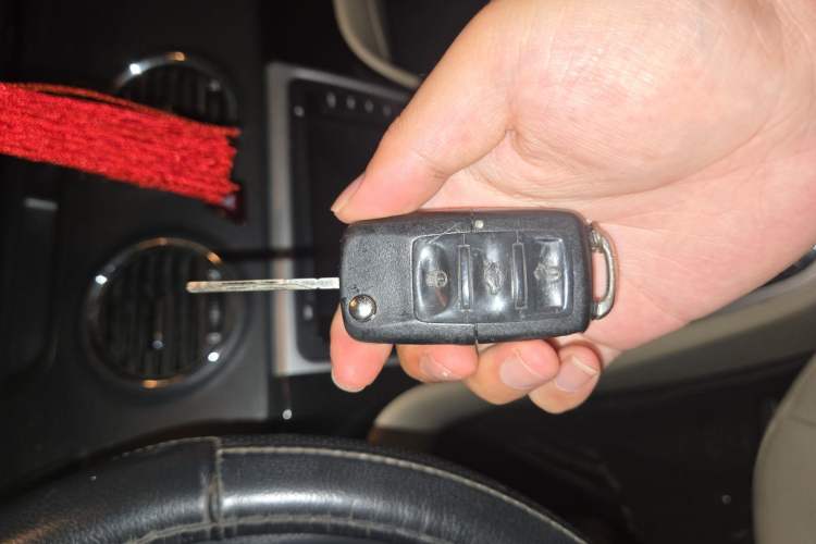 Used Volkswagen Lavida 2011 1.6L Automatic Premium Edition Vehicle Key