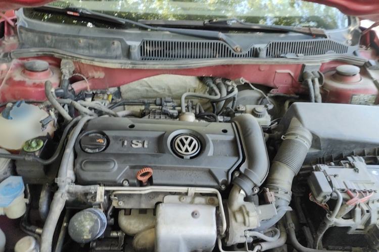Used Volkswagen Lavida 2011 1.4 TSI DSG Prestige Edition Engine Bay