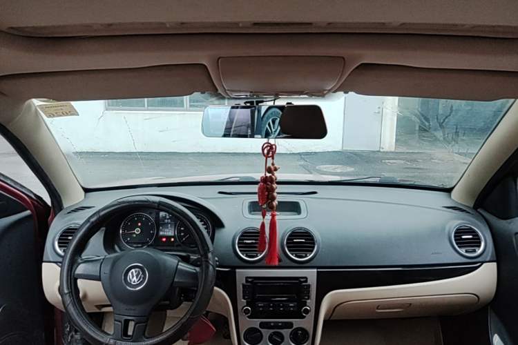 Used Volkswagen Lavida 2011 1.6L Automatic Premium Edition Headliner
