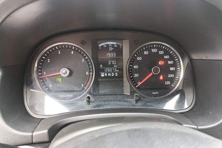 Used Volkswagen Lavida 2011 1.6L Automatic Premium Edition Instrument Cluster