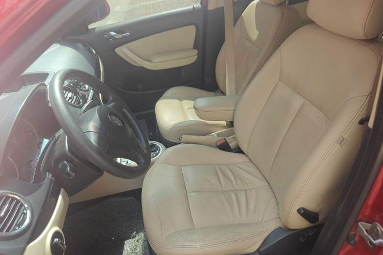 Used Volkswagen Lavida 2011 1.6L Automatic Premium Edition Left Front Seat