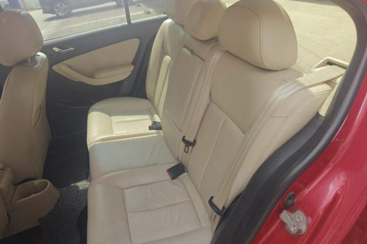 Used Volkswagen Lavida 2011 1.6L Automatic Premium Edition Left Rear Seat