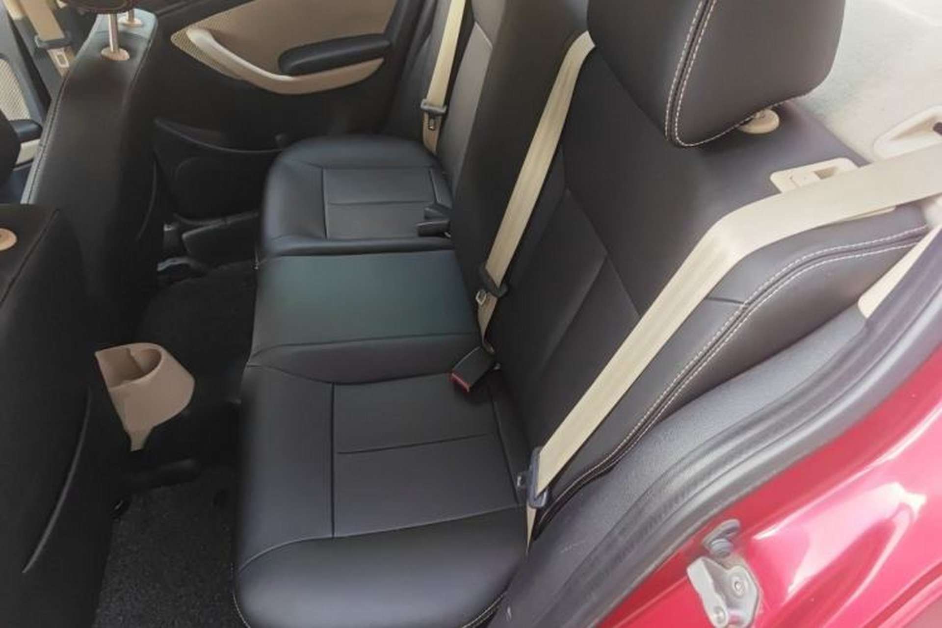 Used Volkswagen Lavida 2011 2.0L Automatic Premium Edition Left Rear Seat