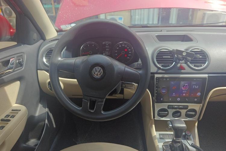 Used Volkswagen Lavida 2011 1.6L Automatic Premium Edition Steering Wheel