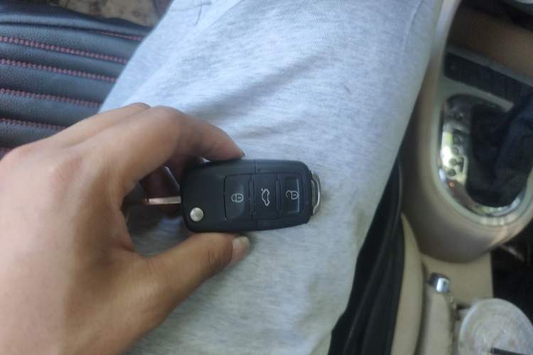 Used Volkswagen Lavida 2011 1.4 TSI DSG Prestige Edition Vehicle Key