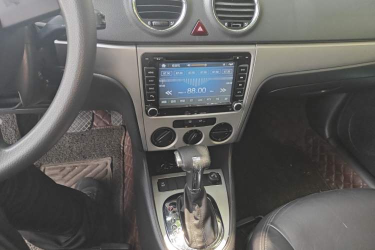 Used Volkswagen Lavida 2011 1.4 TSI DSG Prestige Edition Audio And AC Panel