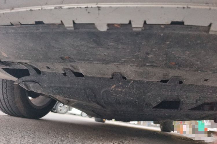 Used Volkswagen Lavida 2011 1.6L Automatic Pinxuan Edition Chassis Front