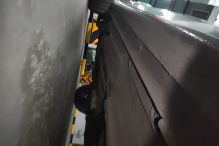 Used Volkswagen Lavida 2011 1.6L Automatic Premium Edition Chassis Front Right