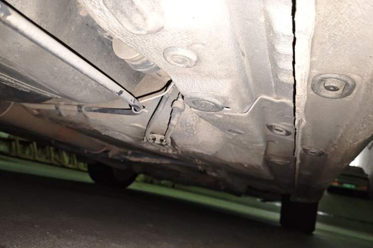 Used Volkswagen Lavida 2011 1.6L Automatic Premium Edition Chassis Rear Right