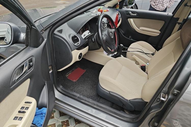 Used Volkswagen Lavida 2011 1.6L Manual Joy Version Driver Seat