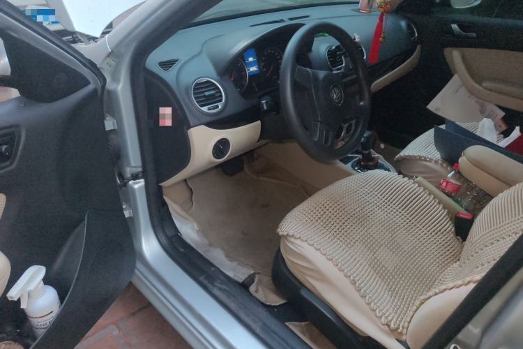 Used Volkswagen Lavida 2011 1.6L Automatic PinYou Edition Driver Seat