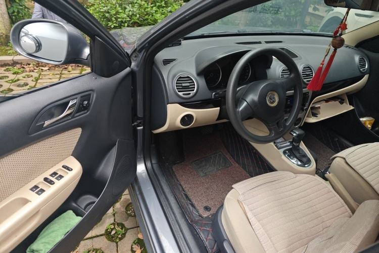 Used Volkswagen Lavida 2011 2.0L Automatic Premium Edition Driver Seat