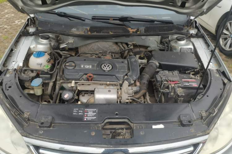 Used Volkswagen Lavida 2011 1.4 TSI DSG Prestige Edition Engine Bay