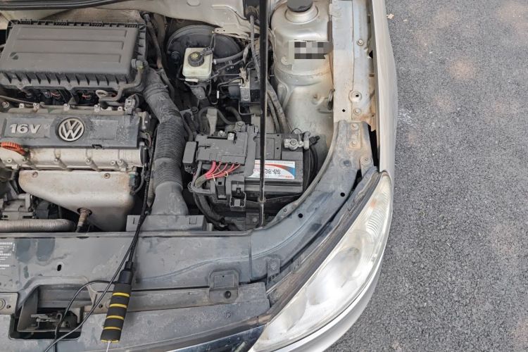 Used Volkswagen Lavida 2011 1.6L Manual Joy Version Engine Bay Left