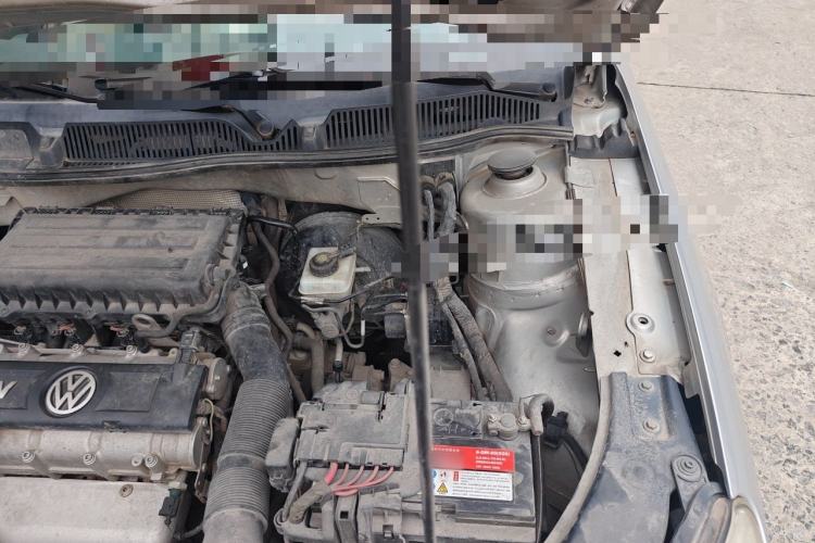 Used Volkswagen Lavida 2011 1.6L Automatic Premium Edition Engine Bay Left
