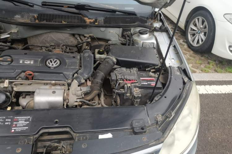 Used Volkswagen Lavida 2011 1.4 TSI DSG Prestige Edition Engine Bay Left