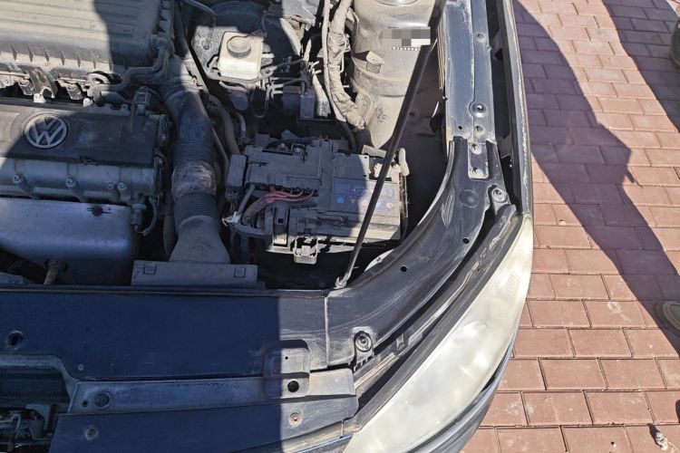 Used Volkswagen Lavida 2011 1.6L Automatic PinYou Edition Engine Bay Left