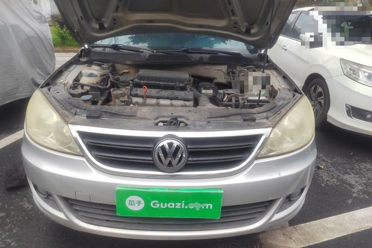 Used Volkswagen Lavida 2011 1.6L Automatic PinYou Edition Engine Bay