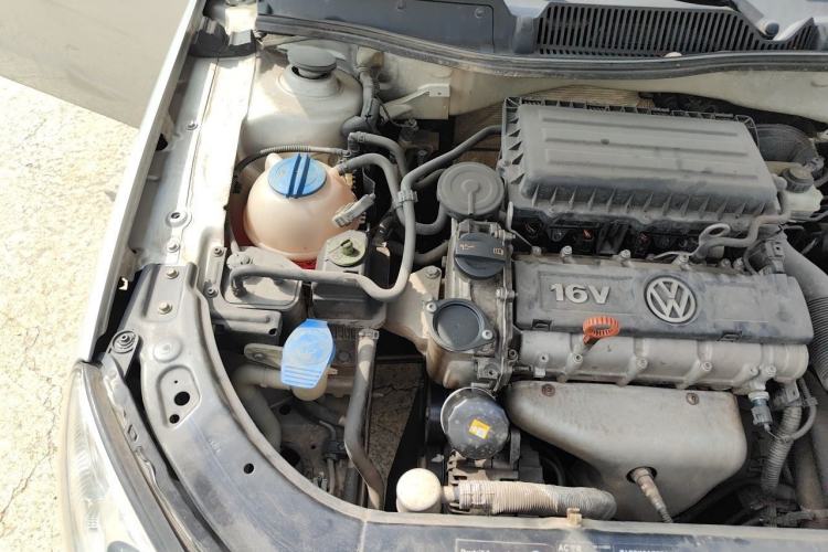 Used Volkswagen Lavida 2011 1.6L Manual Joy Version Engine Bay Right