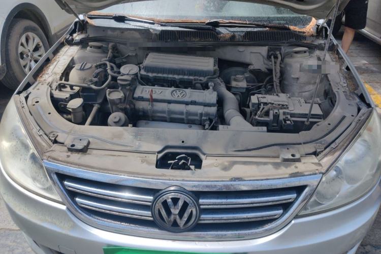 Used Volkswagen Lavida 2011 1.6L Manual Joy Version Engine Bay