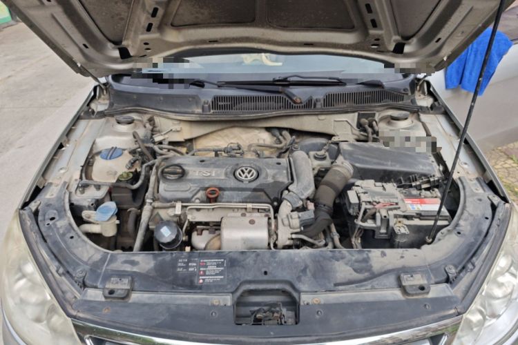 Used Volkswagen Lavida 2011 1.4 TSI Manual Prestige Edition Engine Bay