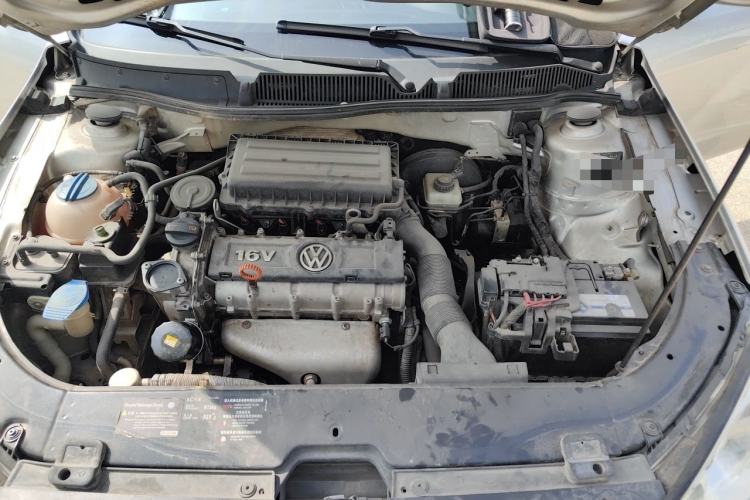 Used Volkswagen Lavida 2011 1.6L Manual Joy Version Engine Bay
