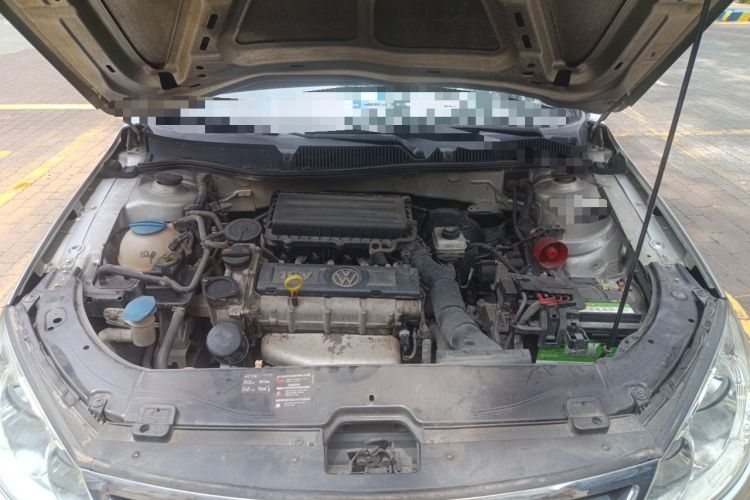 Used Volkswagen Lavida 2011 1.6L Automatic PinYou Edition Engine Bay