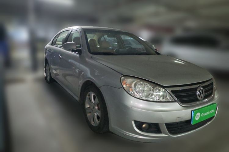 Used Volkswagen Lavida 2011 2.0L Automatic Premium Edition Front Right 45 Deg